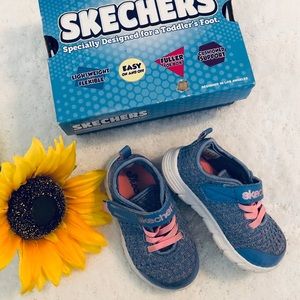 🎀Sketchers Athletic Shoes🎀